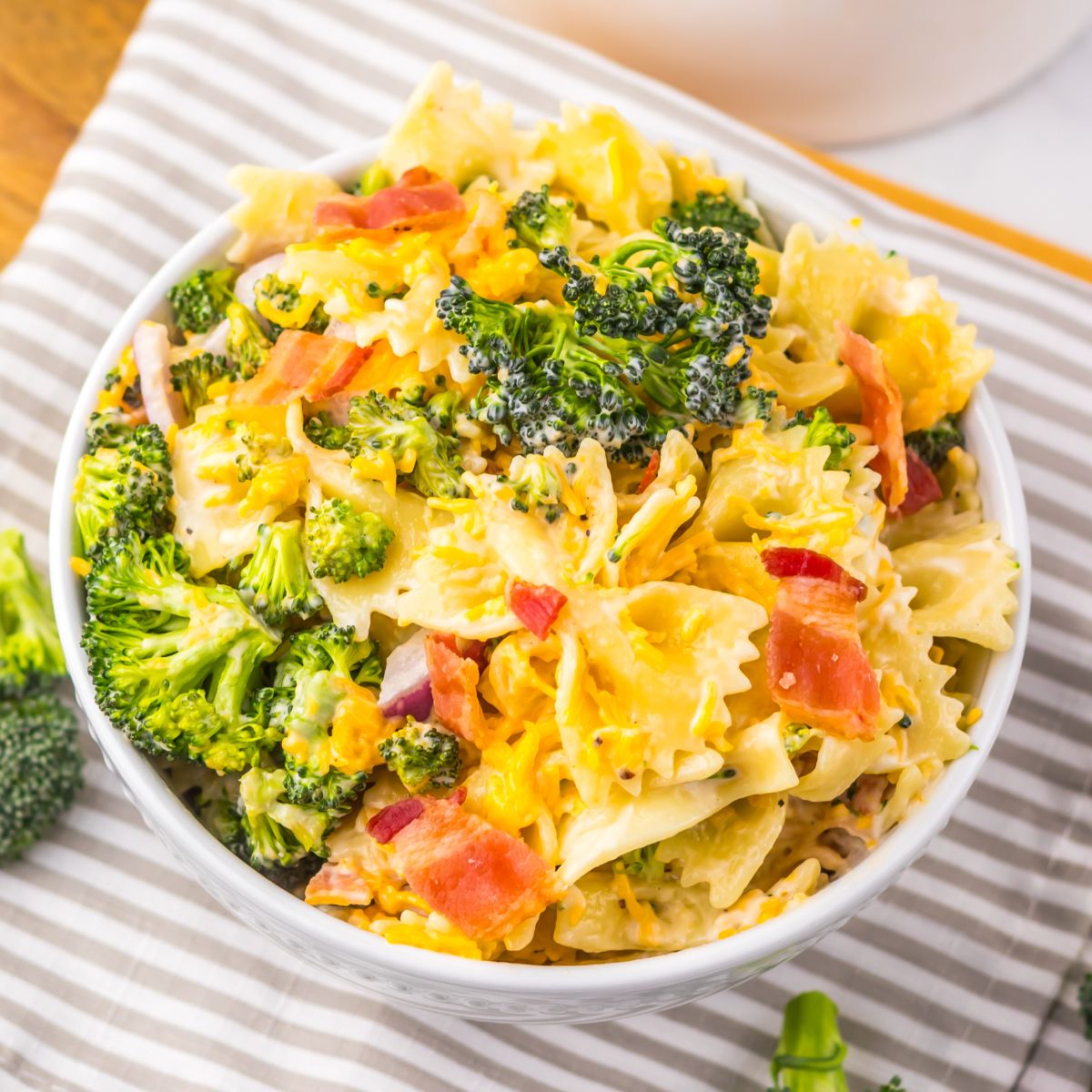 Easy Broccoli Cheddar Pasta Salad