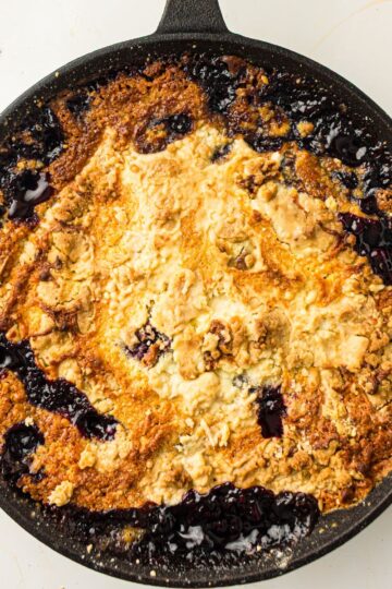 Old Fashioned Berry Dump Cake