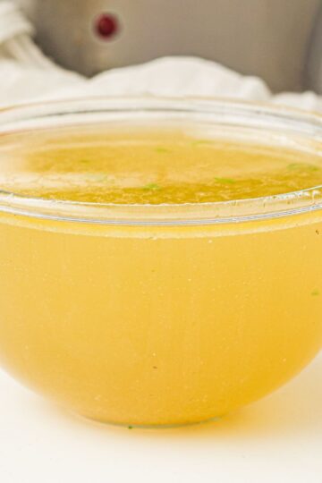 Easy Slow Cooker Chicken Broth