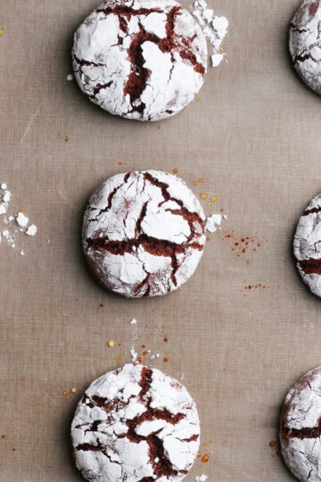Easy chocolate crinkle cookies rolled in powdered sugar