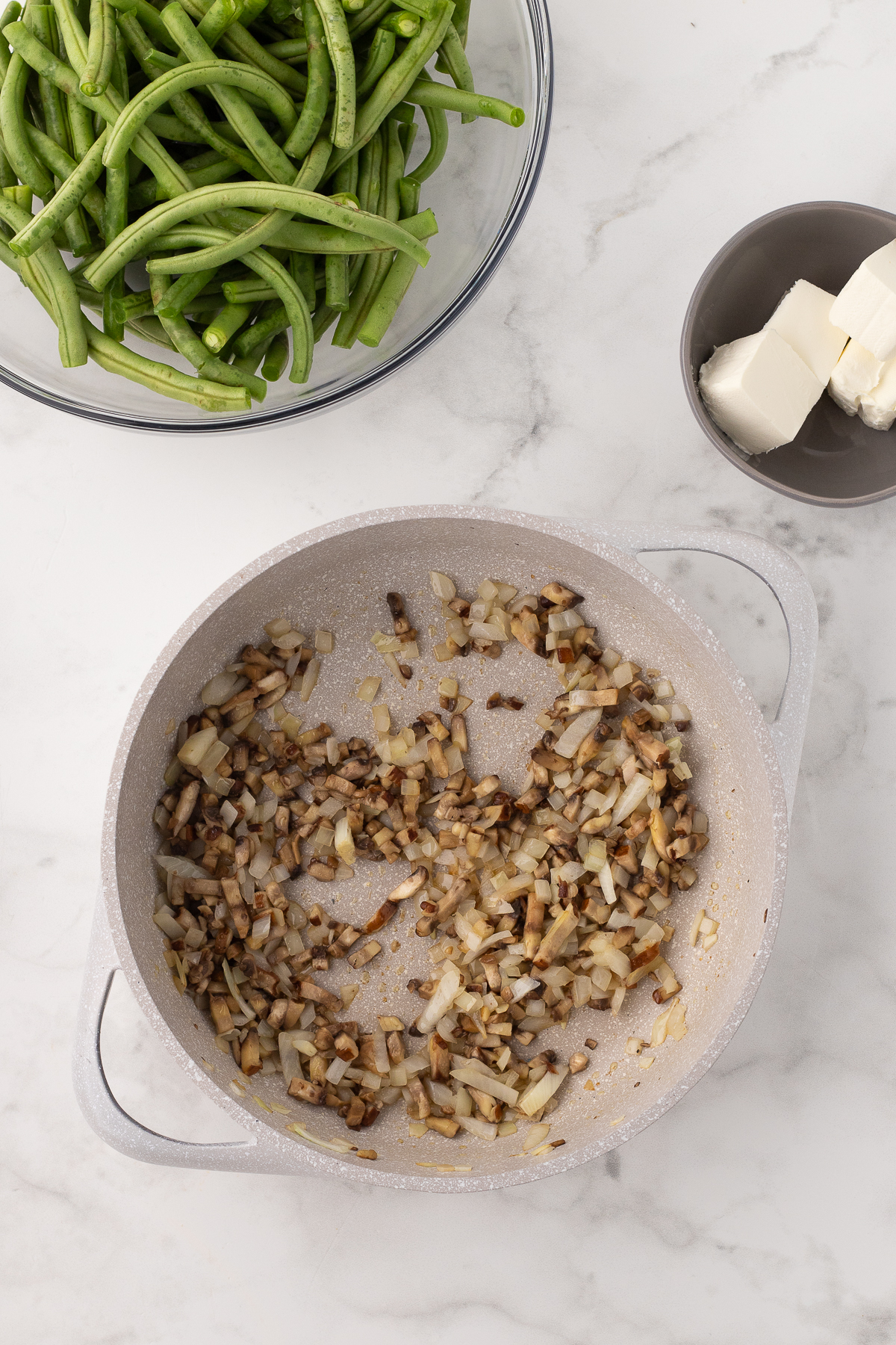 Old fashioned homemade green bean casserole with crispy fried onions